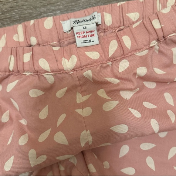 Madewell Bedtime Pajama Set in Petal Hearts - Picture 4 of 10